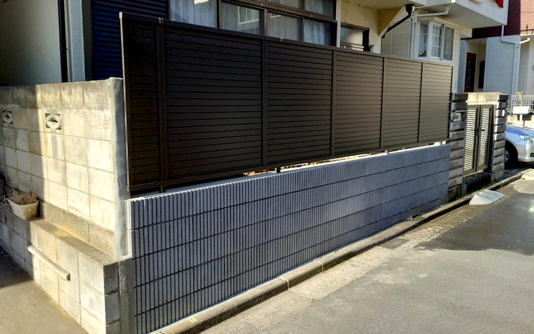 埼玉県さいたま市岩槻区 外構工事 高さ2ｍの目隠しフェンスをリフォーム