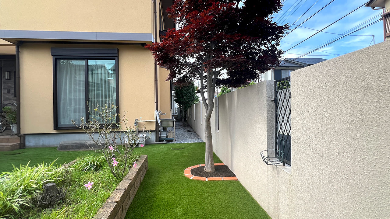 埼玉県越谷市 新築外構工事 人工芝+インターロッキングテラスでバーベキュースペース