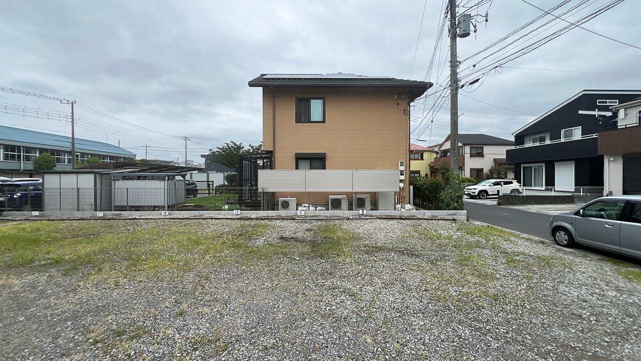 埼玉県吉川市 上段のみの目隠しフェンスとメッシュフェンスでリフォーム