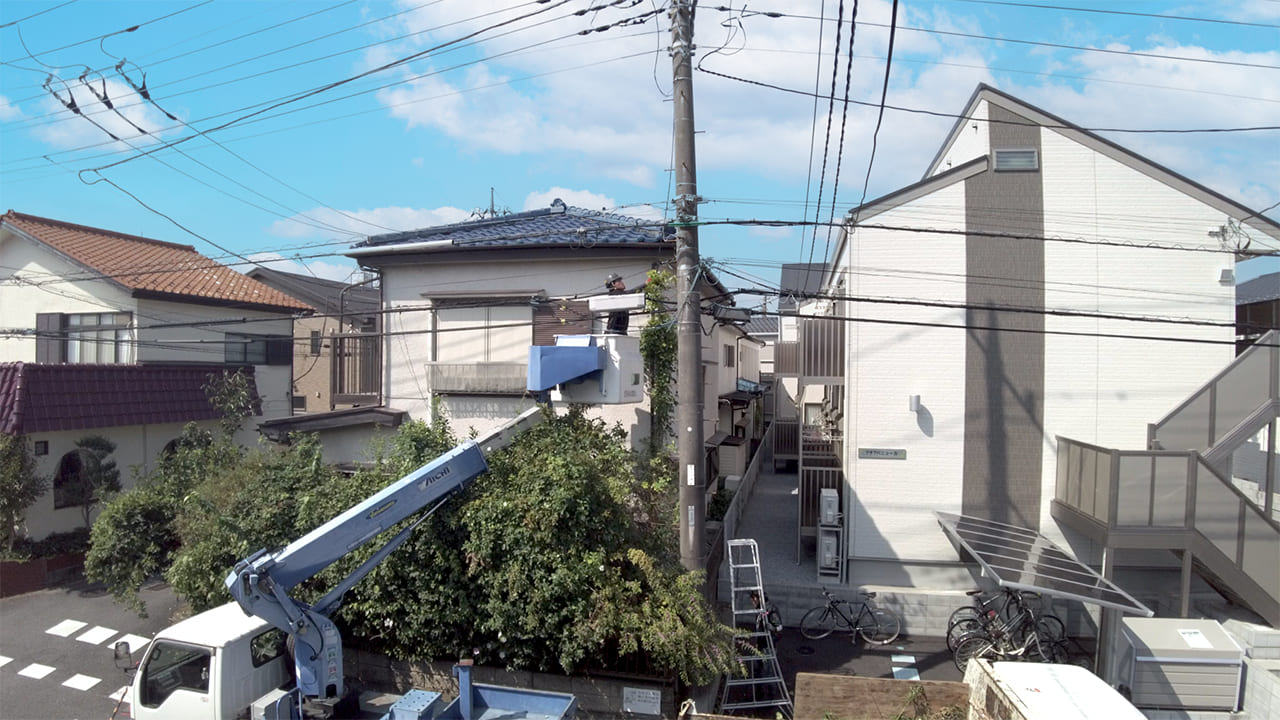 埼玉県草加市 高所作業車を使った特殊伐採