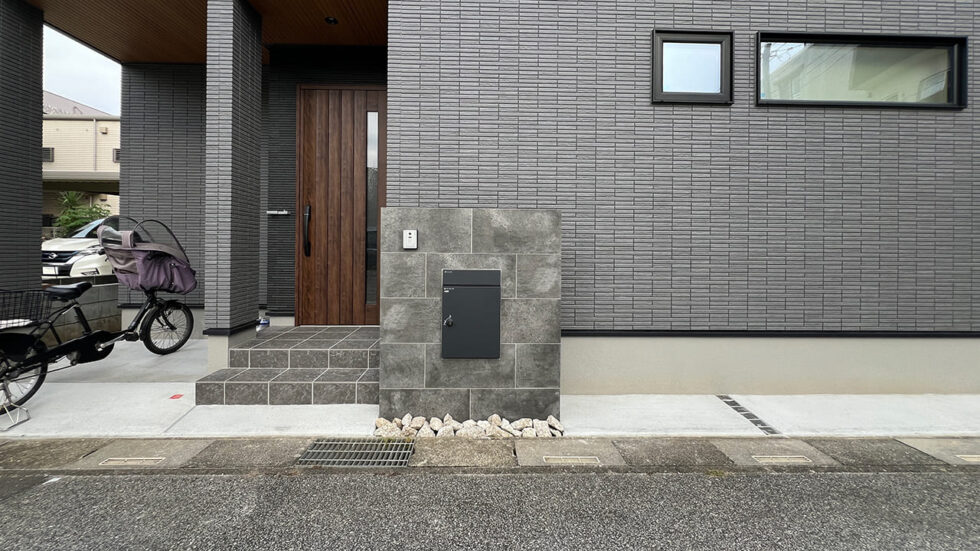 埼玉県川口市 戸塚 外構工事 角地のシンプルオープン外構