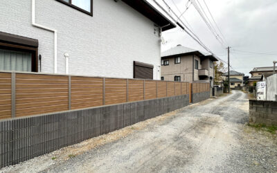 埼玉県桶川市 外構工事 化粧ブロックの隙間を無くした目隠しフェンス