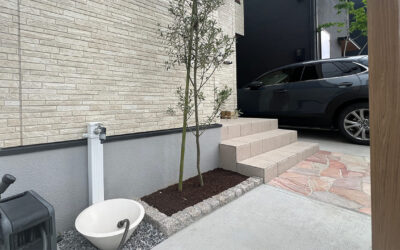 埼玉県さいたま市緑区 外構リフォーム工事 ピンコロ花壇にオリーブ